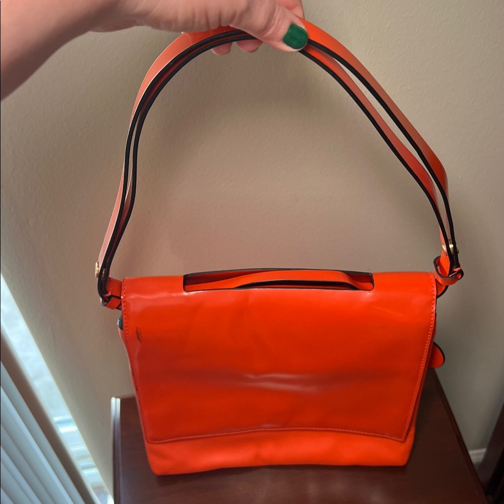 Kate Spade Saturday Bright Orange Leather Circle Tag Messenger Bag Purse Handbag - Picture 3 of 17